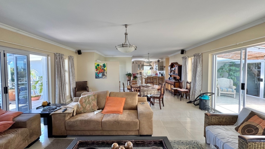 To Let 3 Bedroom Property for Rent in Fernwood Western Cape